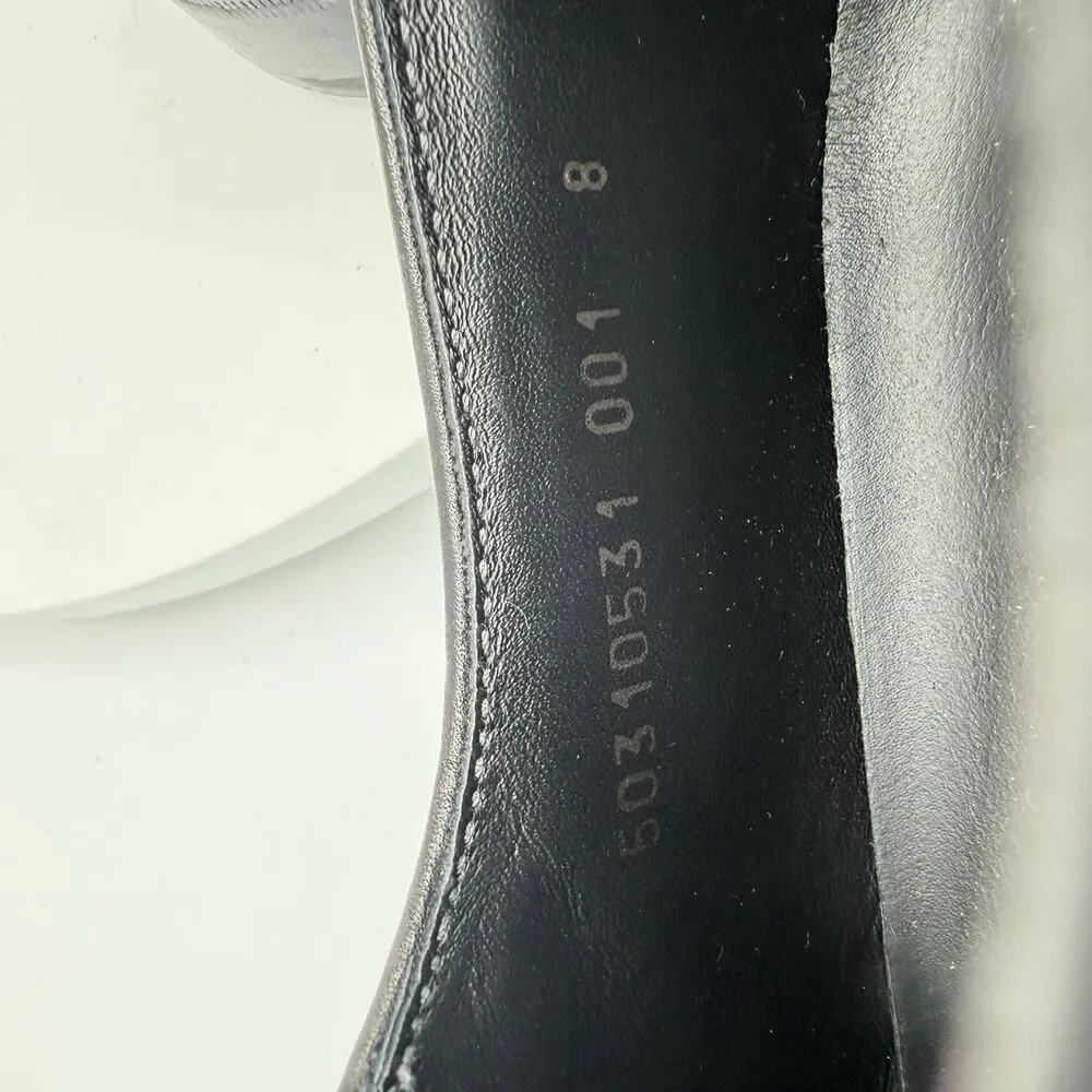 Hugo Boss reposhing this